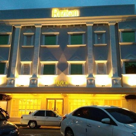 Ritzton Hotel Τζόχορ Μπάχρου Εξωτερικό φωτογραφία