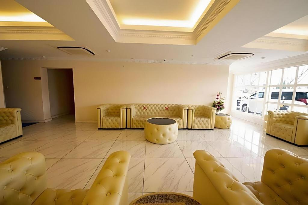 Ritzton Hotel Τζόχορ Μπάχρου Εξωτερικό φωτογραφία