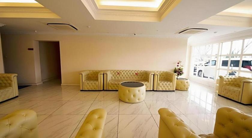 Ritzton Hotel Τζόχορ Μπάχρου Εξωτερικό φωτογραφία