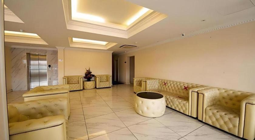 Ritzton Hotel Τζόχορ Μπάχρου Εξωτερικό φωτογραφία