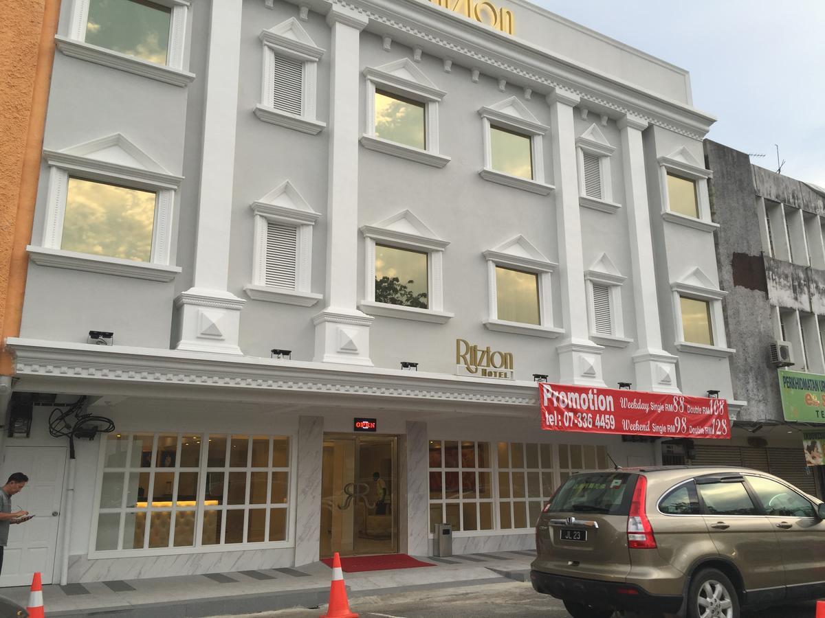 Ritzton Hotel Τζόχορ Μπάχρου Εξωτερικό φωτογραφία