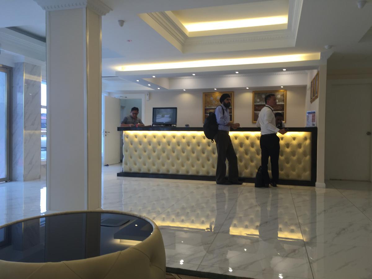 Ritzton Hotel Τζόχορ Μπάχρου Εξωτερικό φωτογραφία