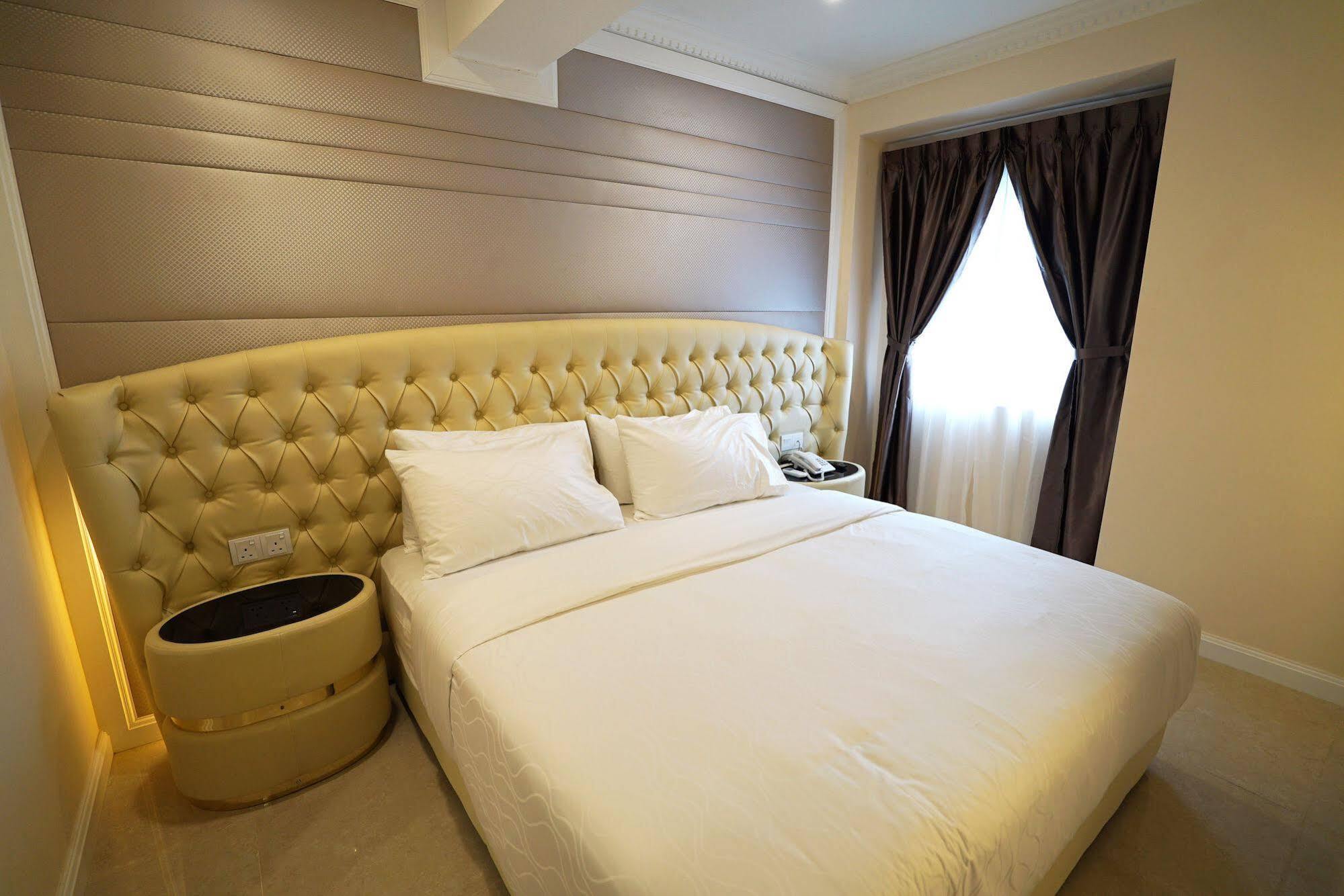 Ritzton Hotel Τζόχορ Μπάχρου Εξωτερικό φωτογραφία